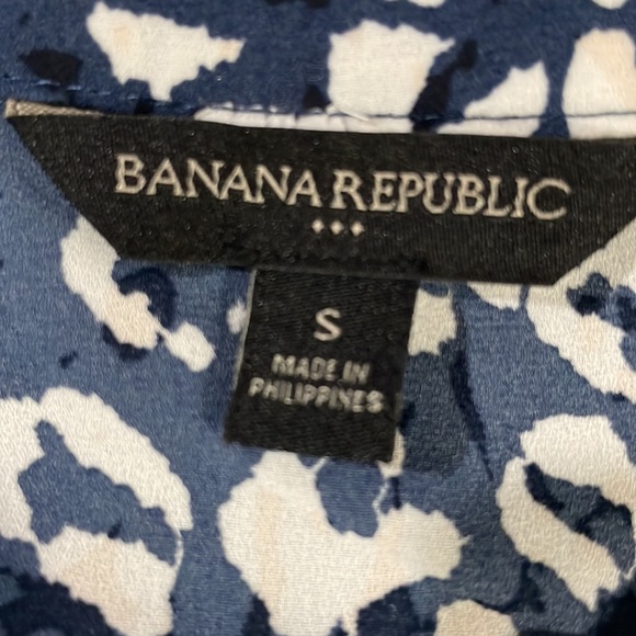 Bundle of tops for ladies 👚 Banana Republic, Ann Taylor and Old Navy. - Picture 5 of 10